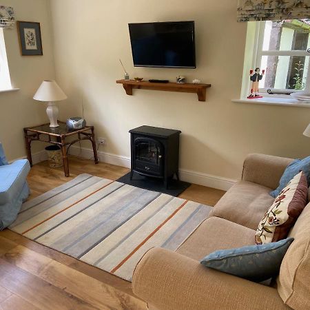 Oke Apple Cottage Shillingstone Экстерьер фото