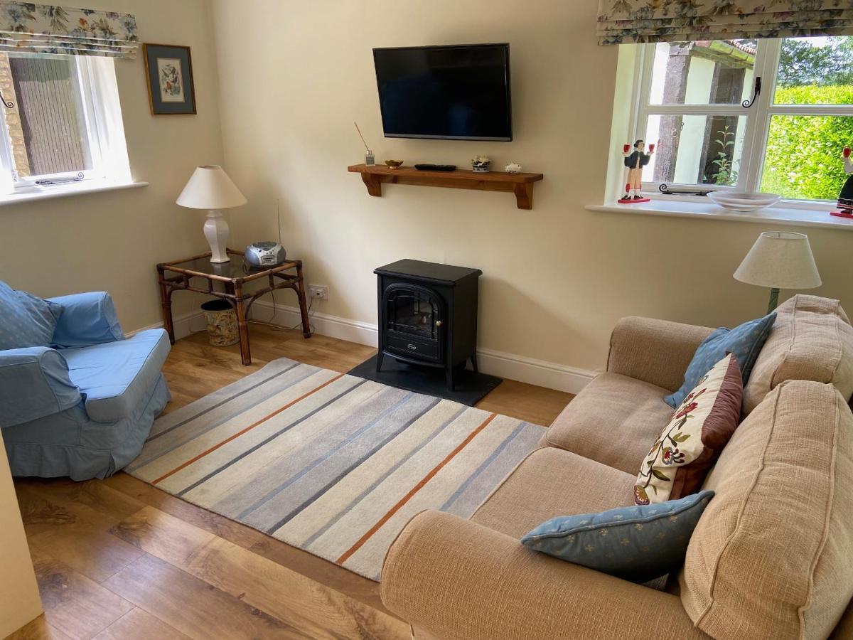 Oke Apple Cottage Shillingstone Экстерьер фото