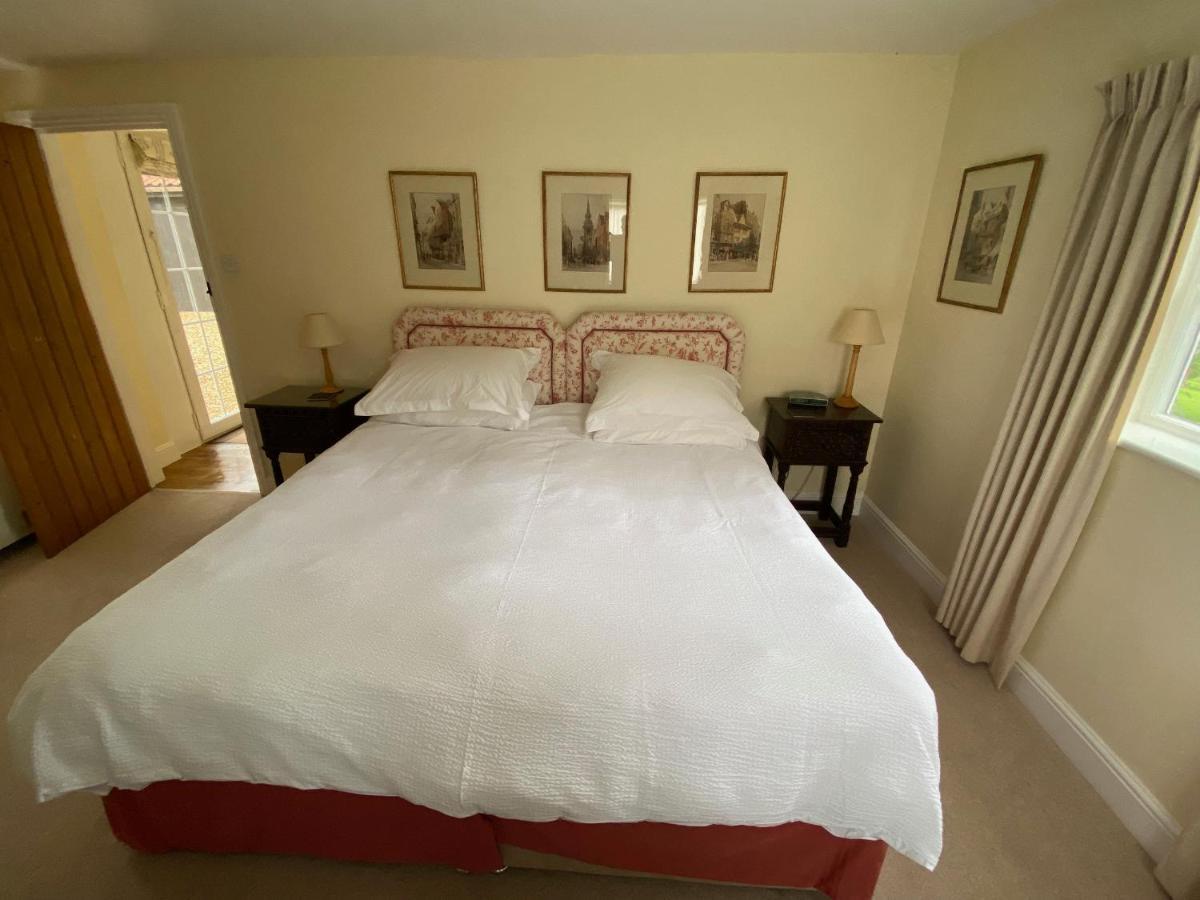 Oke Apple Cottage Shillingstone Экстерьер фото